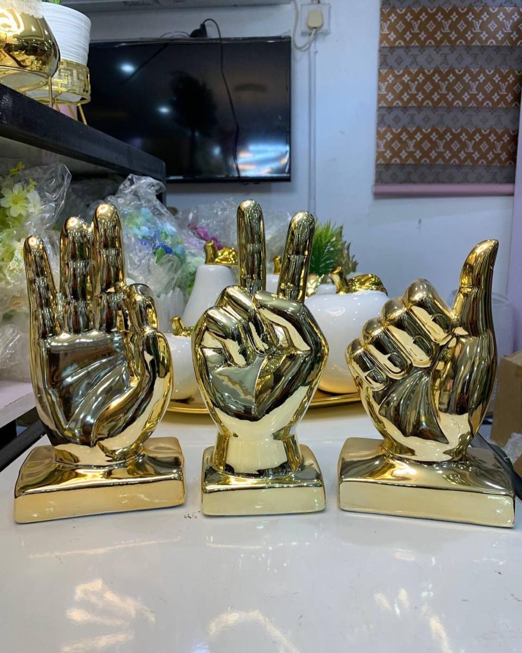 Finger Gesture Figurine Item | Buy Finger Gesture Figurine | SPOP Enterprise Global