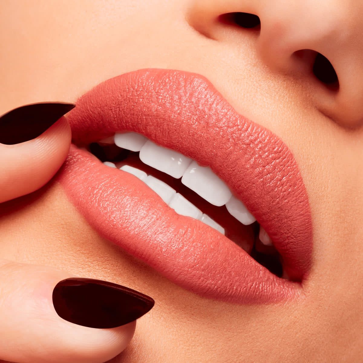 M·A·C Retro Matte Liquid Lipcolour - Feels So Grand Item | Buy M·A·C Retro Matte Liquid Lipcolour - Feels So Grand | SPOP Enterprise Global