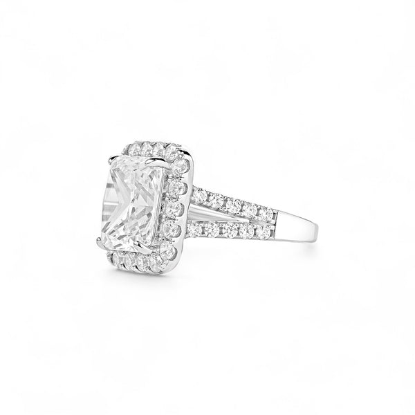 Item | Buy Zoe Radiant Cut Moissanite Engagement Ring in 18K Gold | SPOP Enterprise Global